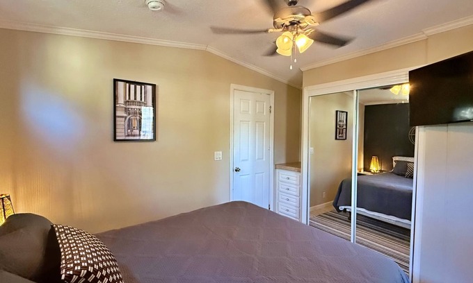 Seffner Community Alliance House | Serenity Cabin – Your Cozy Retreat Near Tampa
