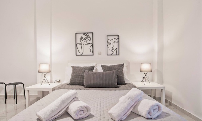 Nea Smirni Apartment | Serenity in the city - Stylish 1bd Garden Flat
