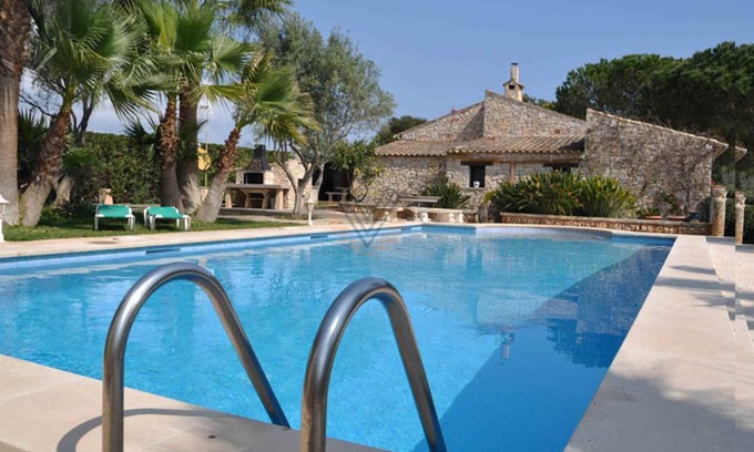 Portocolom Villa | Ses Rodes, holiday villa in Porto Colom, Mallorca
