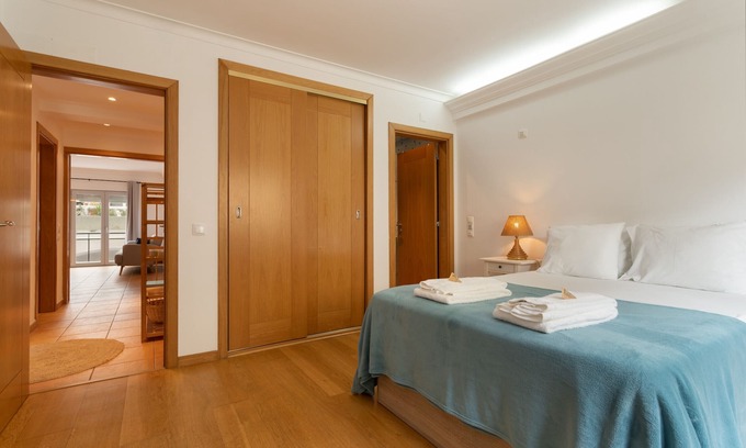 Sesimbra Apartment | Sesimbra Beach Apartment by GT House