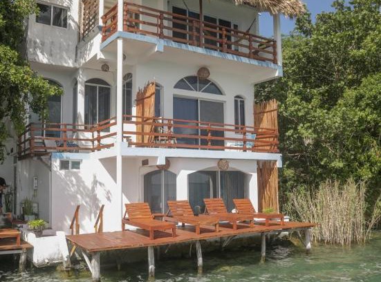 Bacalar Cabin | Seven Blue House Village & Lodge