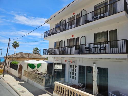 Son Servera House | SEVEN Hostal