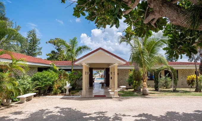 Mammee Bay Estates Villa | Seven Seas Villa- Private & Fully Staffed! Oceanfront with Heated Pool & Jacuzzi
