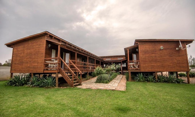 Moqhaka House | Sevens Guesthouse