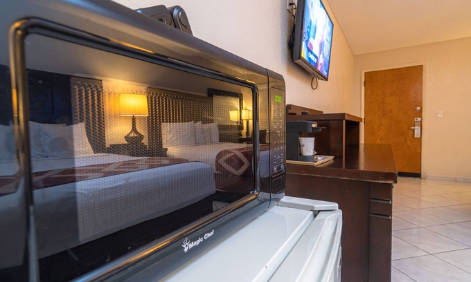 Kissimmee Hotel | Sevilla Inn - Near Medieval Times