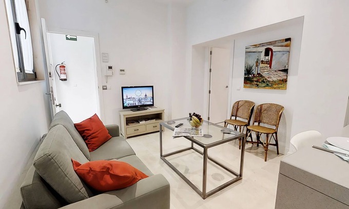 Coves Noves Apartment | Sevilla Luxury Rentals - Alcazar II