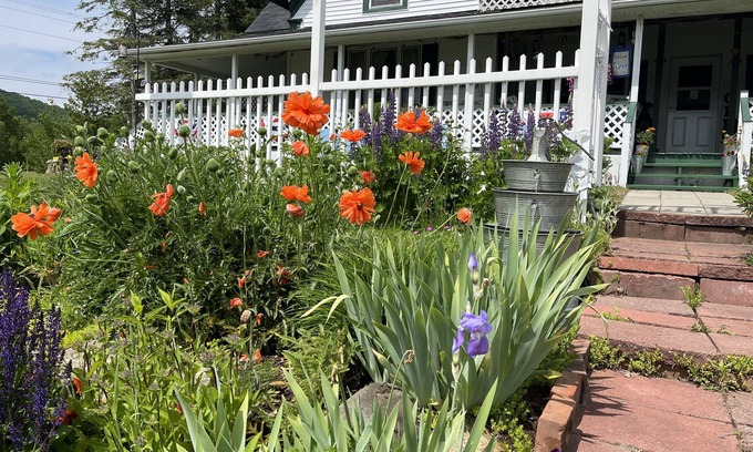 Morgan Bed & Breakfast | Seymour Lake Lodge