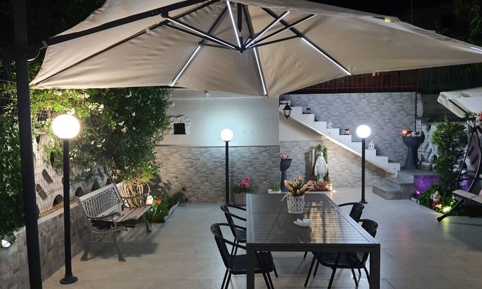 Pomarico Apartment | ☆ Shabby Chic Rooms with kitchen and private garden