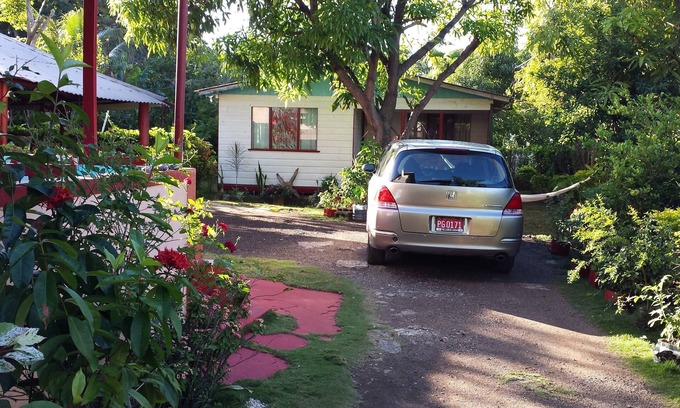 Bluefields House | Shades Cottage Room #3