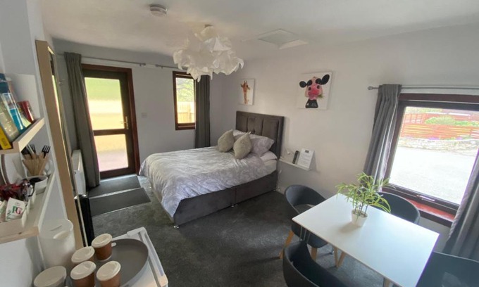 Alness House | Shalimar Annex