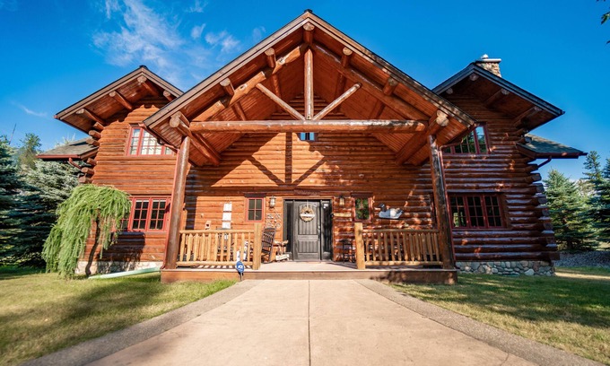Troy Cabin | Shangrilog - Cabin with Mountain View & Lake Front Property