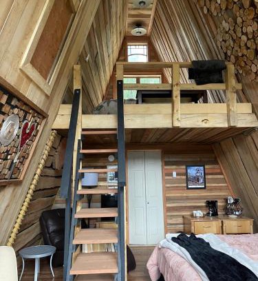 Powell River Ski Chalet | Shannaghs Sweet Escape