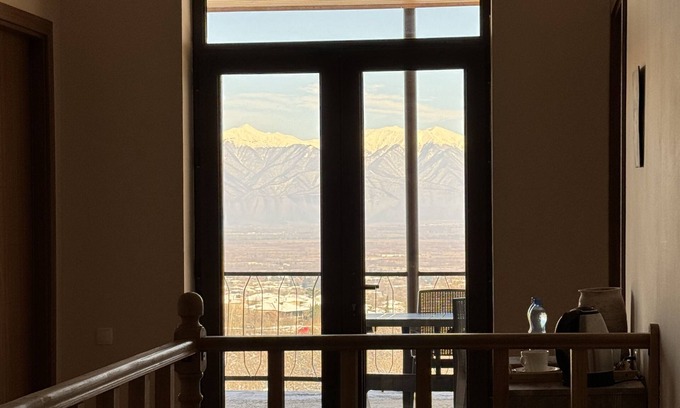 Gurjaani Hotel | Shanshe