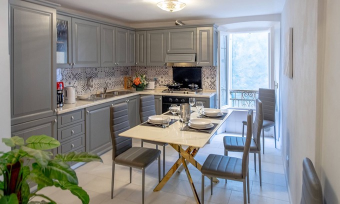 Intra Apartment | Sharazad Intra