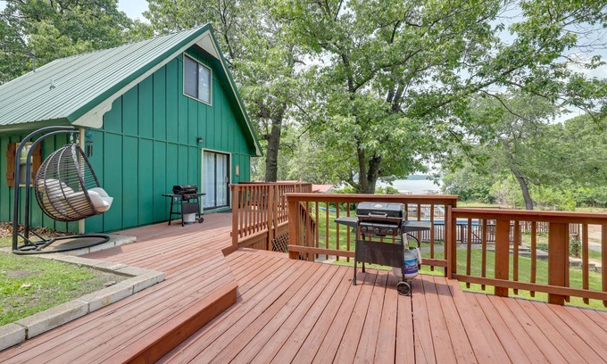 Grove House | Shared Boat Dock: Lakefront Grove Getaway!