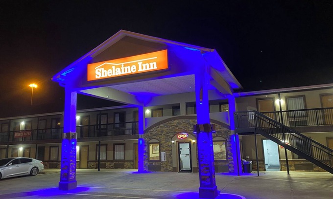 Jeffersonville Hotel | Shelaine Inn