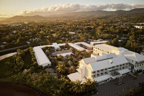 Apia Hotel | Sheraton Samoa Aggie Grey's Hotel & Bungalows