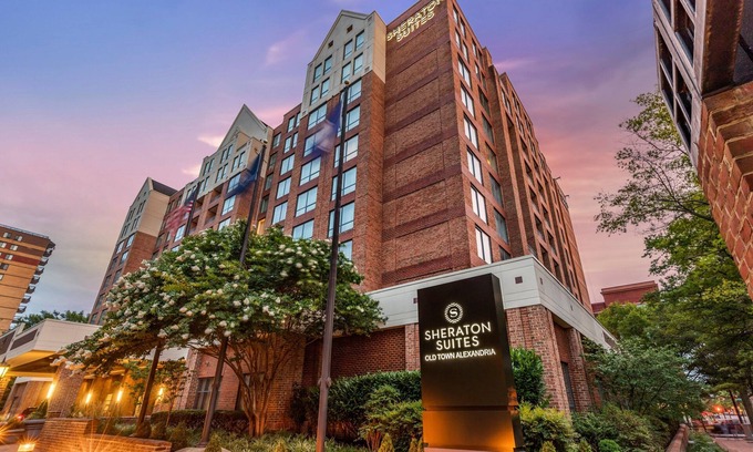 Old Town North Hotel | Sheraton Suites Old Town Alexandria