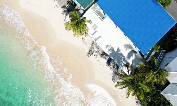 West End Apartment | SHIFTING SANDS - beachfront bliss just steps from restaurants, surf & 2 beaches