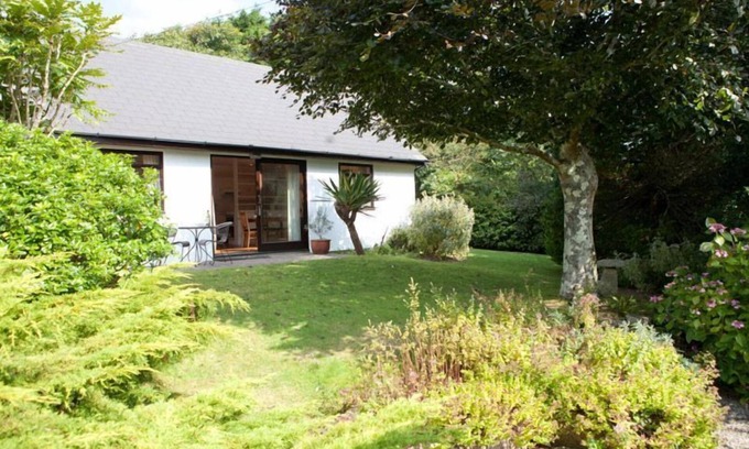 Truro Cottage | Shilbury Retreat Cottage-Peaceful rural retreat, only 3 miles from Perranporth