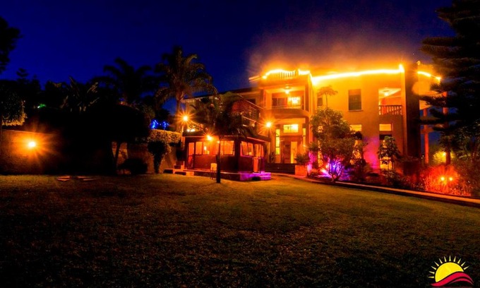 Kampala Hotel | SHINE COUNTRY RESORT HOTEL
