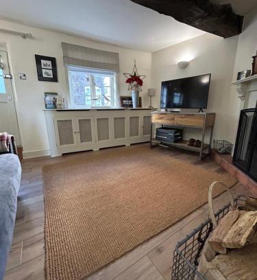 Bridgnorth House | Shining Star, Cartway River Views