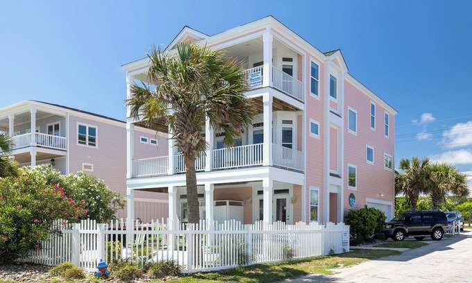 Pine Knoll Shores House | Shore Beats Workin', Almost Oceanfront House in Pine Knoll Shores, NC!