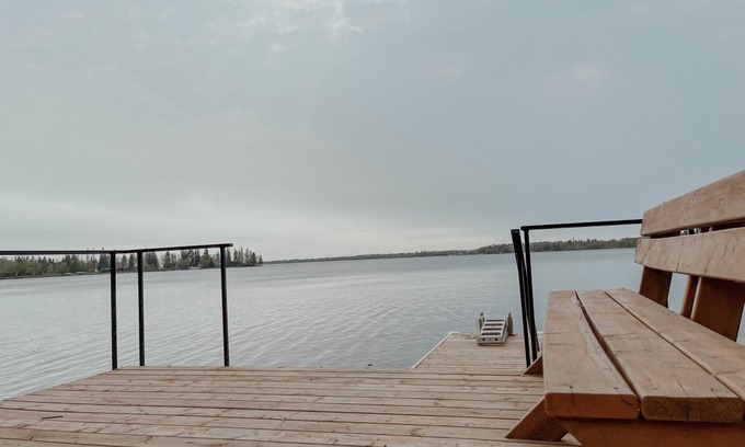 Lac du Bonnet House | Shorecrest Cabin LBD