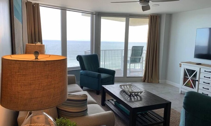 Daytona Beach Shores Condo | ShoresClub1006-DaytonaBeachShores-Oceanfront Views