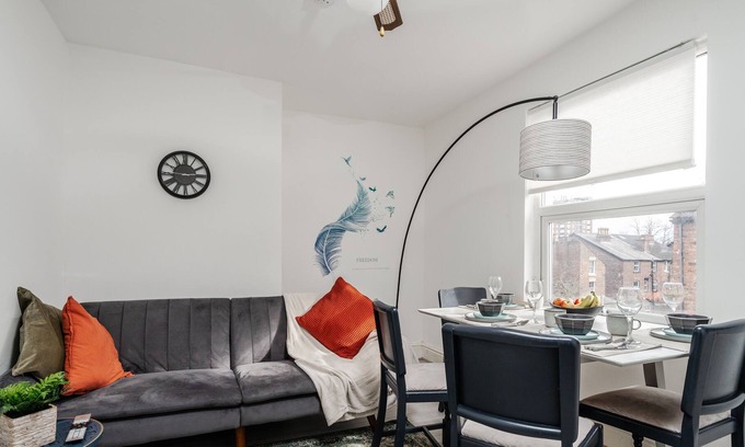 Sefton Park Apartment | Short & Long stay✪2 bedroom✪Homevy Relocations✪