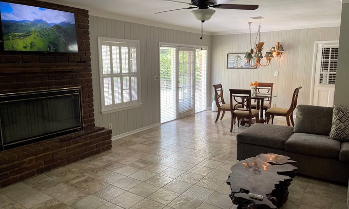 Savannah House | Short Term Furnished Rental Near Hospitals