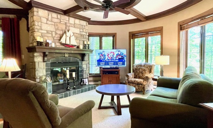 Mont-Tremblant Condo | Short walk to pedestrian village. Hiking, biking, swimming, golf, nature, etc