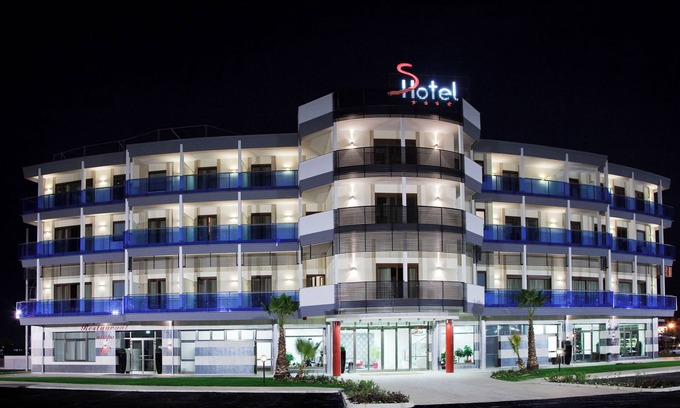 San Giovanni Teatino Hotel | SHotel