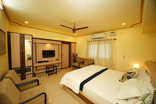 Gauravaddo Apartment | Shradha luxury room