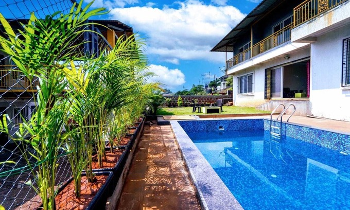 Panchgani Villa | SHREESTAYS - MADHURI VILLA WITH PRIVATE SWIMMING POOL