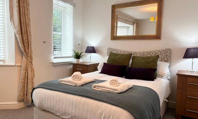 Shrewsbury Apartment | Shrewsbury Apartment in Prime Location