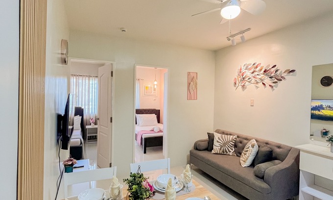 Puerto Princesa City Centre Apartment | Sierra 2 bedroom apartment with a private gym and a pool