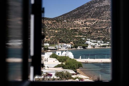 Vathi Apartment | SifnosLiving - Pleasure