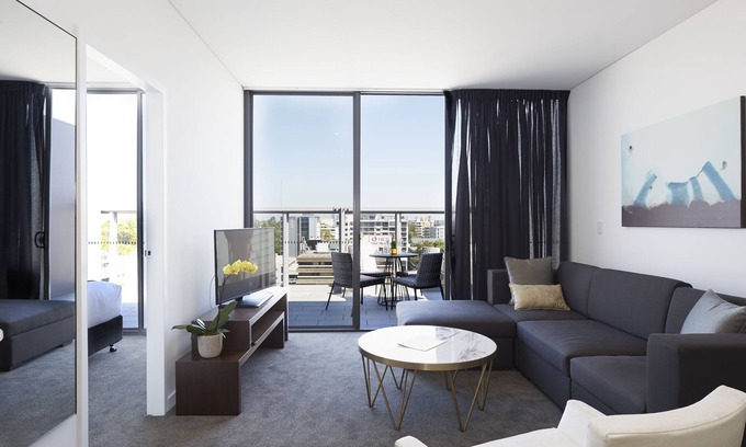 Chatswood CBD Apartment | Silkari Suites Chatswood
