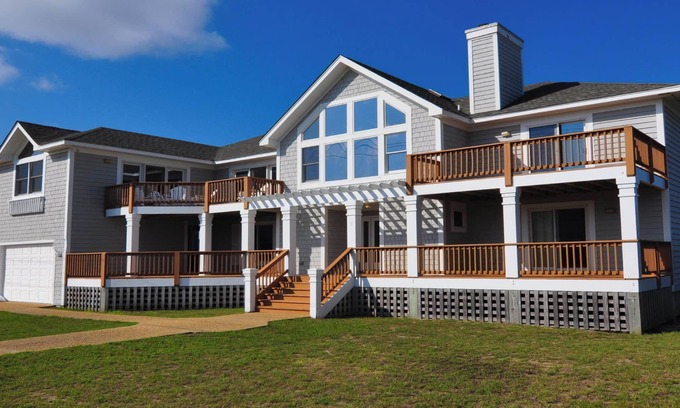 Southern Shores House | Silver Creek: Semi-Oceanfront, Private Pool, Hot Tub