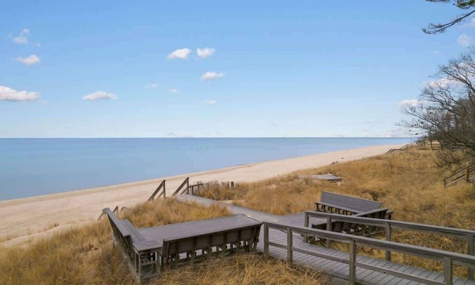 Shelby House | Silver Lake Dunes Retreat
