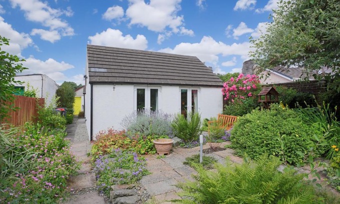 Creetown House | Silver Lodge