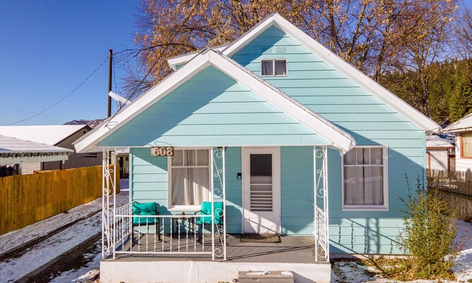 Kellogg House | Silver Miner's Bungalow - Ski, Golf, Bike, Fish+