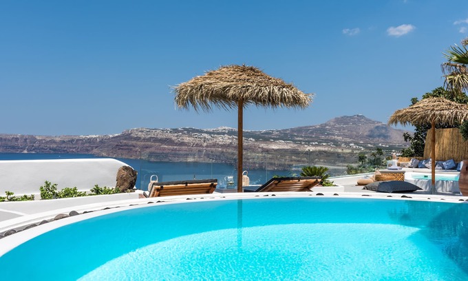 Akrotiri Villa | Silver Suite | Outdoor Pool Hot Tub & Panoramic Caldera View