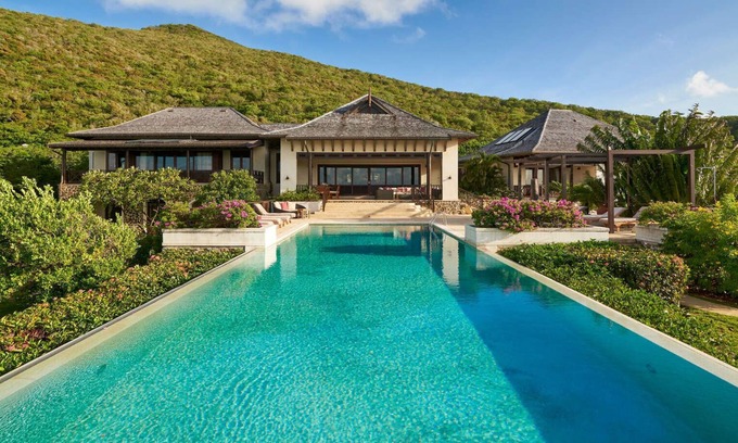 Carenage Villa | Silver Turtle Luxury villa