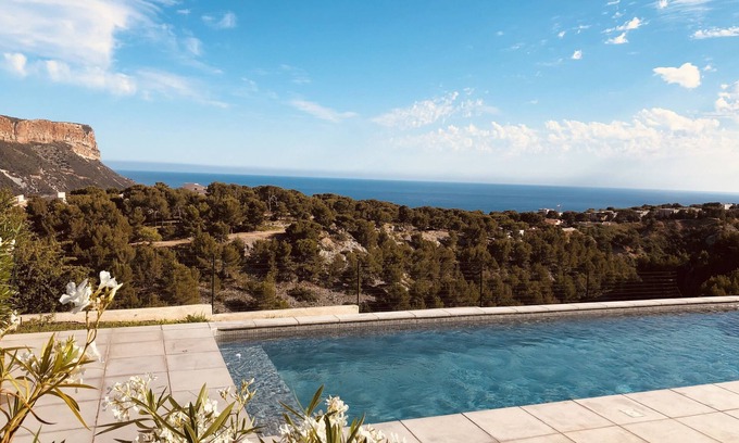 Cassis Apartment | SILVESTRI HOUSE - La Cabane - swimming pool/sea view/parking lot