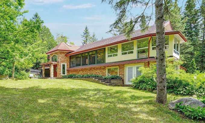 Essa Cottage | Simcoe County Cottage ★ Woodland Private Retreat ★ Hot Tub ★ Riverfront
