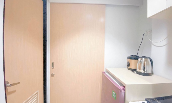 Jatingaleh Apartment | Simple White Studio Apartment At The Alton Semarang