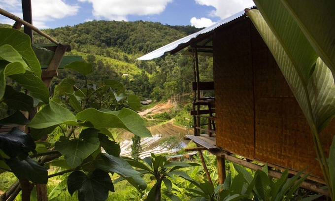 Mae Wang House | Simple Wooden Bungalows in the mountains of Chiang Mai Province