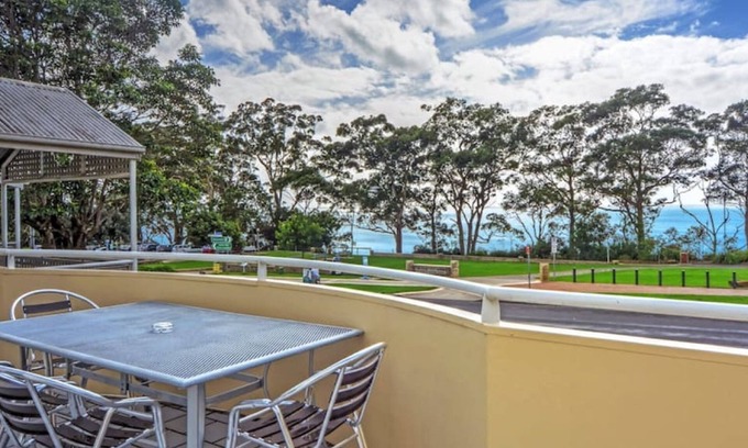 Huskisson Apartment | Simply The Best, Couple Getaway in Huskisson